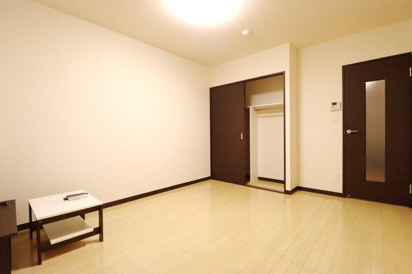 レオネクストルフェリの物件内観写真